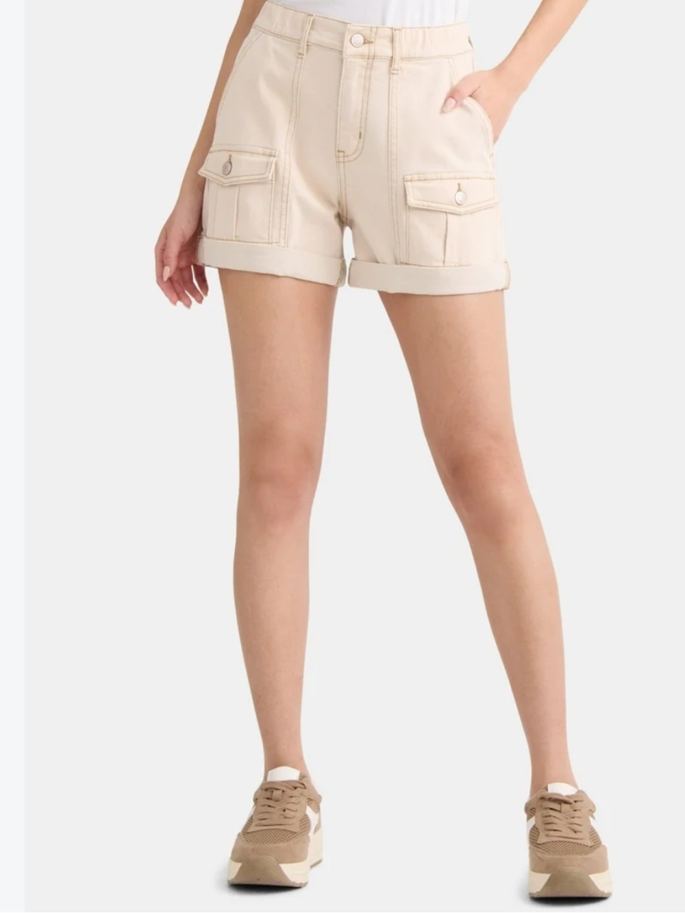 NWT Time and Tru Utility Cargo Denim Shorts Cream Beige Size 8 Elastic Waist